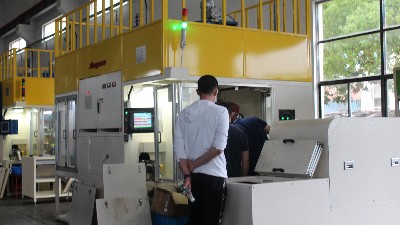 安徽客戶下單安捷倫ZG100型內(nèi)孔自動涂膠機